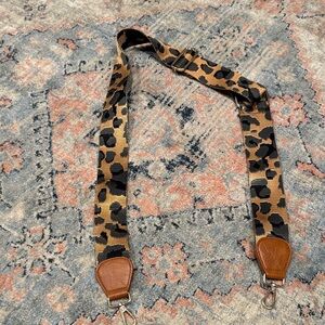 Ah-dorned Leopard Print Women's crossbody purse strap